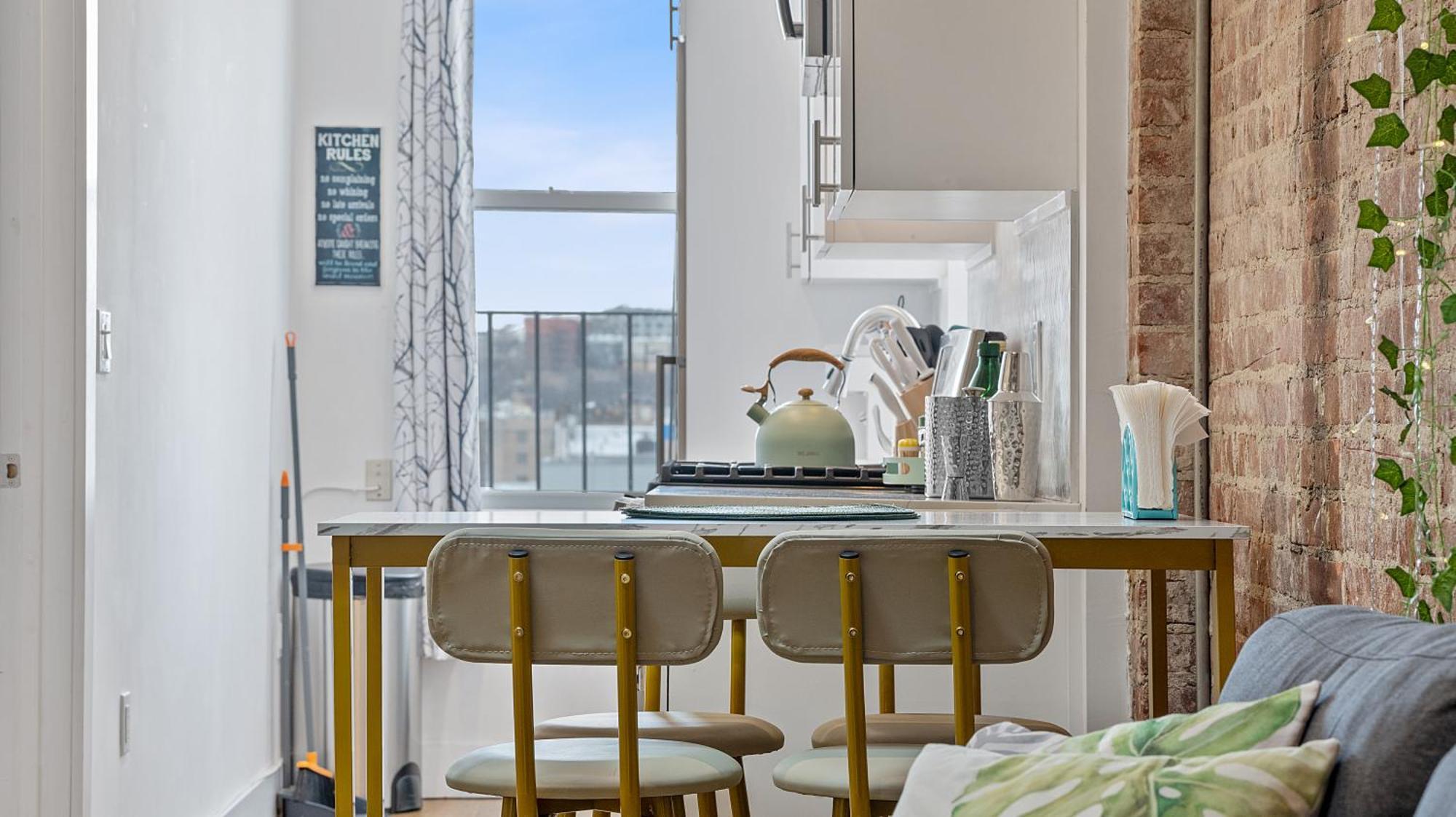 Chic Penthouse 15 Minutes From Nyc - Bus Stop At Doorstep Hoboken Dış mekan fotoğraf